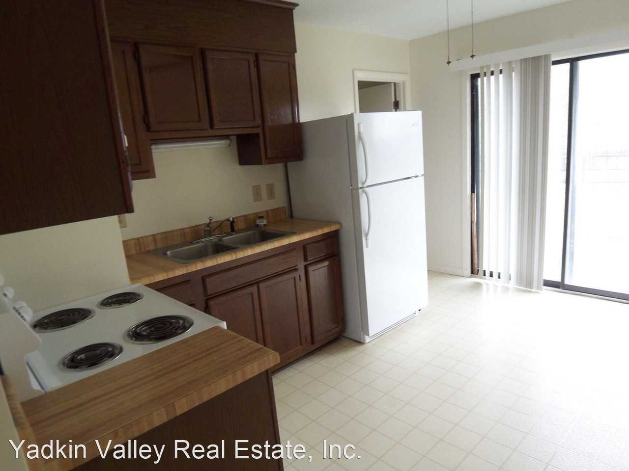 Maiden Lane - Photo 3 of 8