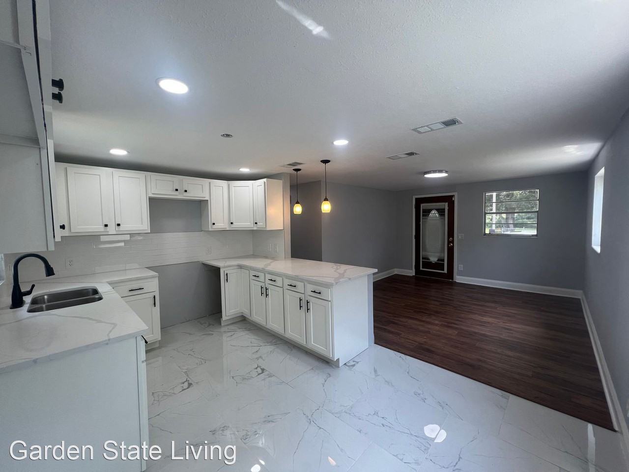 1881 W 4th St - Photo 3 of 8