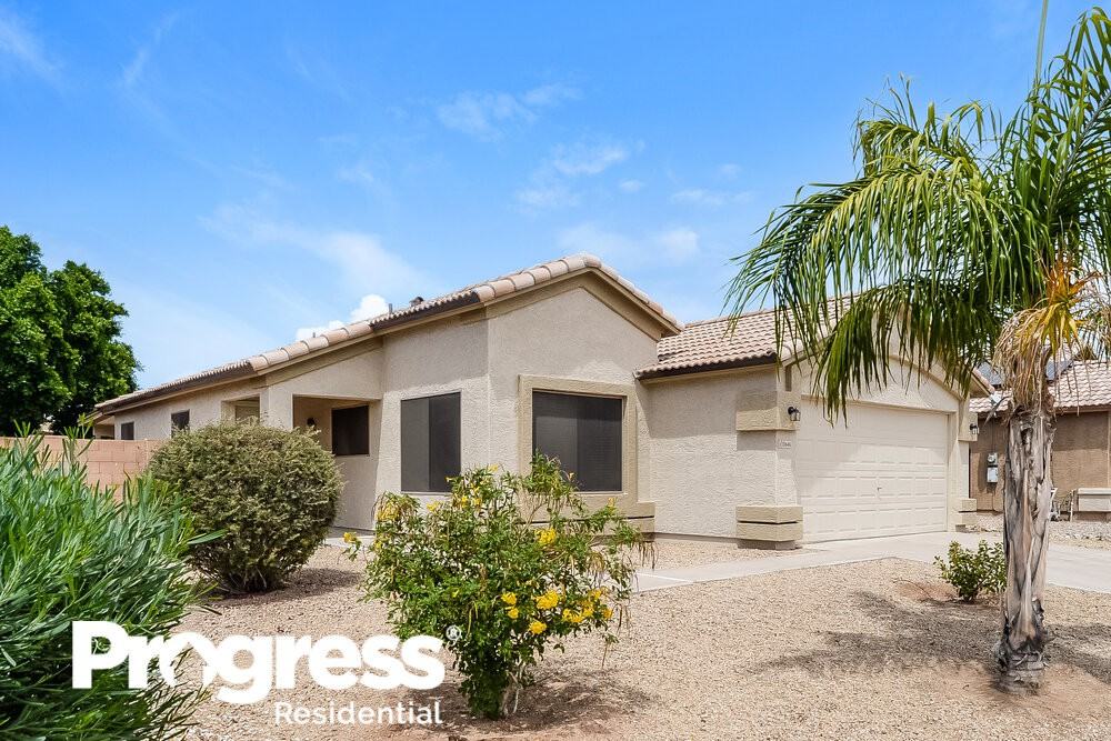 10646 E Emerald Ave - Photo 3 of 15