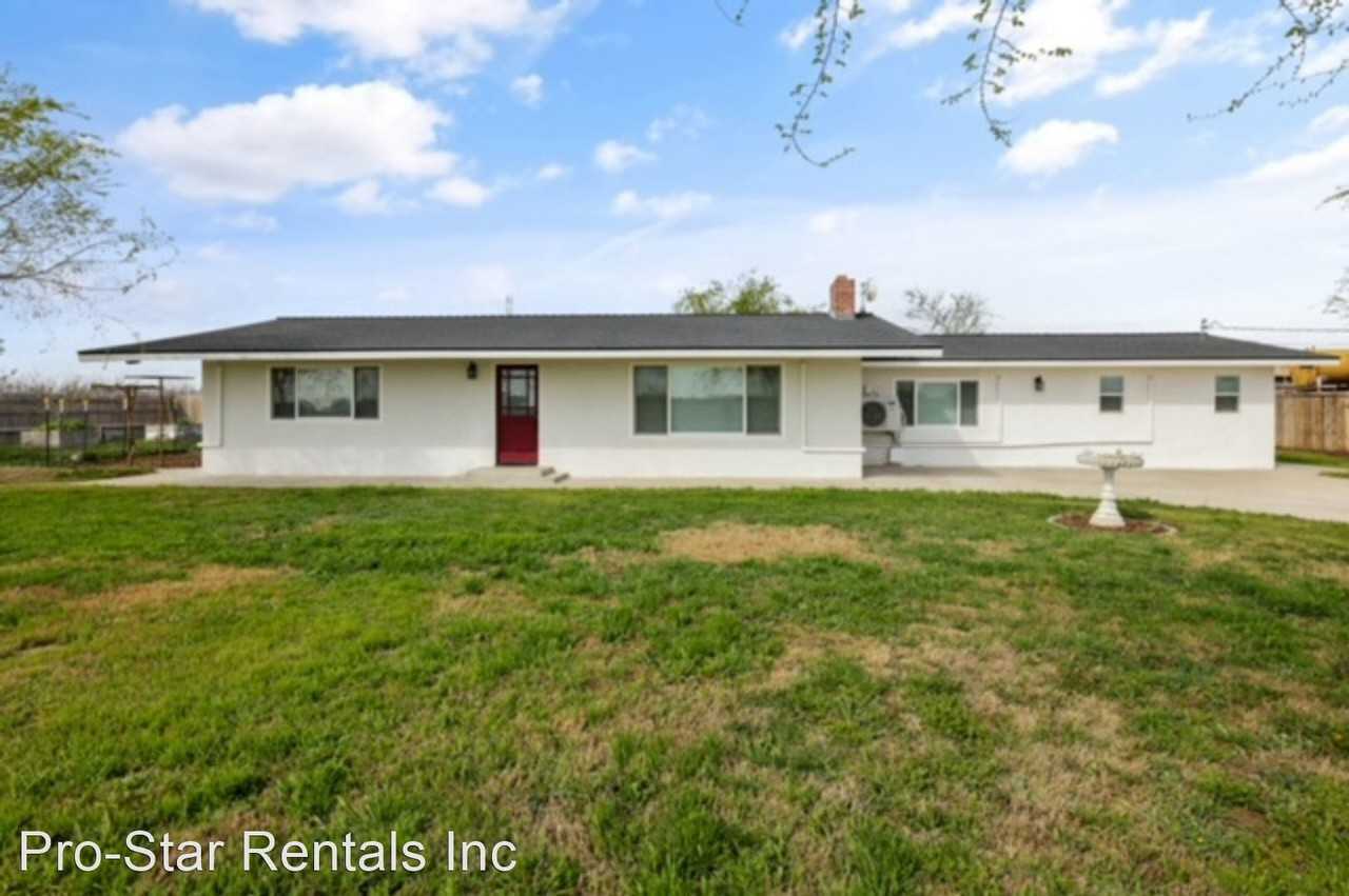 5700 24th Ave - Photo 2 of 20