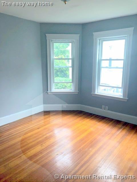 2214 Mystic Valley Pkwy - Photo 2 of 10