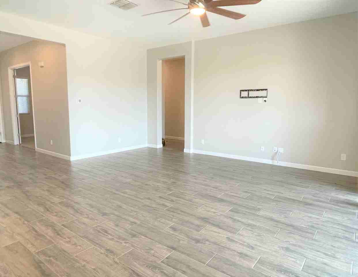 21459 E Sunset Dr - Photo 3 of 11