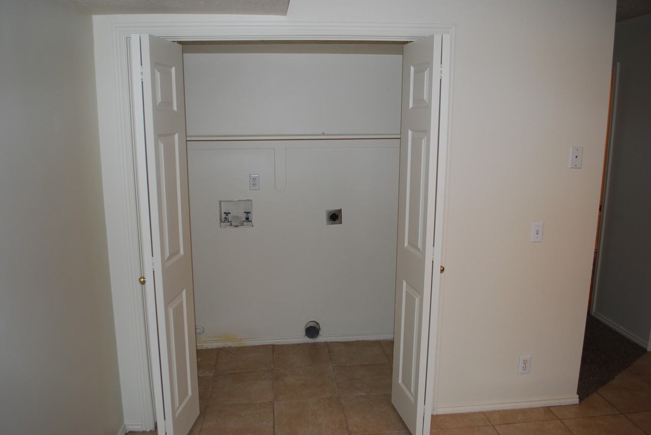 1428 W 1650 N - Photo 2 of 16