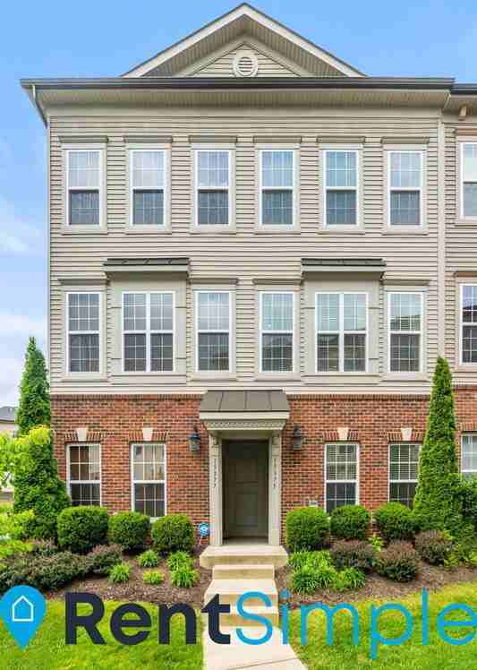 15375 Rosemont Manor Dr - Photo 2 of 41