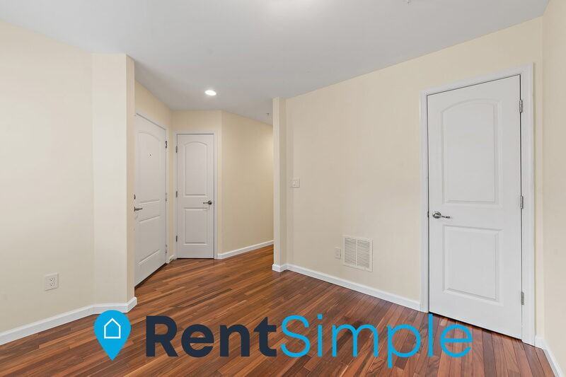 15375 Rosemont Manor Dr - Photo 3 of 41