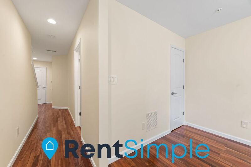 15375 Rosemont Manor Dr - Photo 4 of 41
