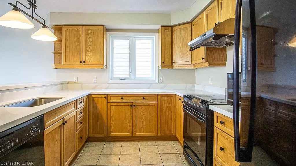 188 Mcmahen St - Photo 3 of 15