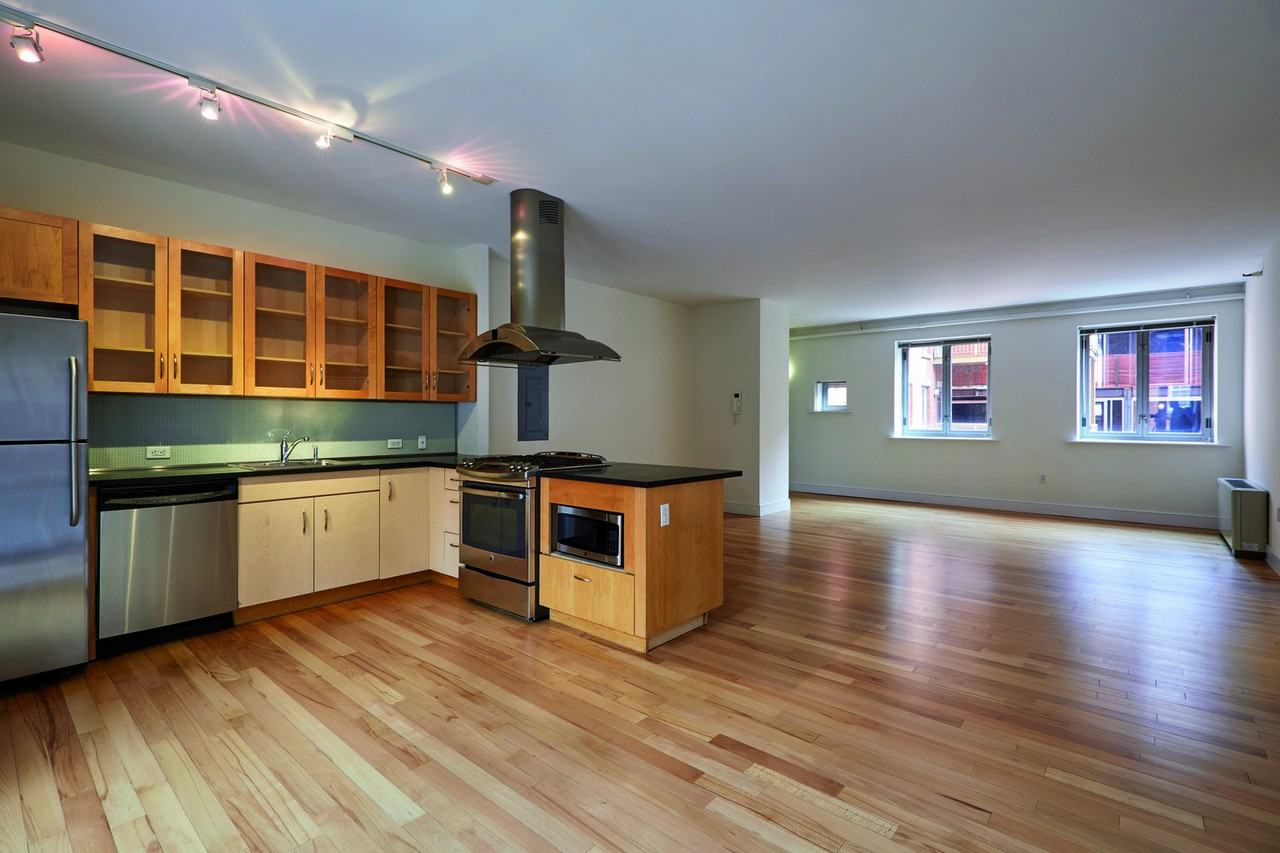 Historic Front Street - Photo 6 of 10