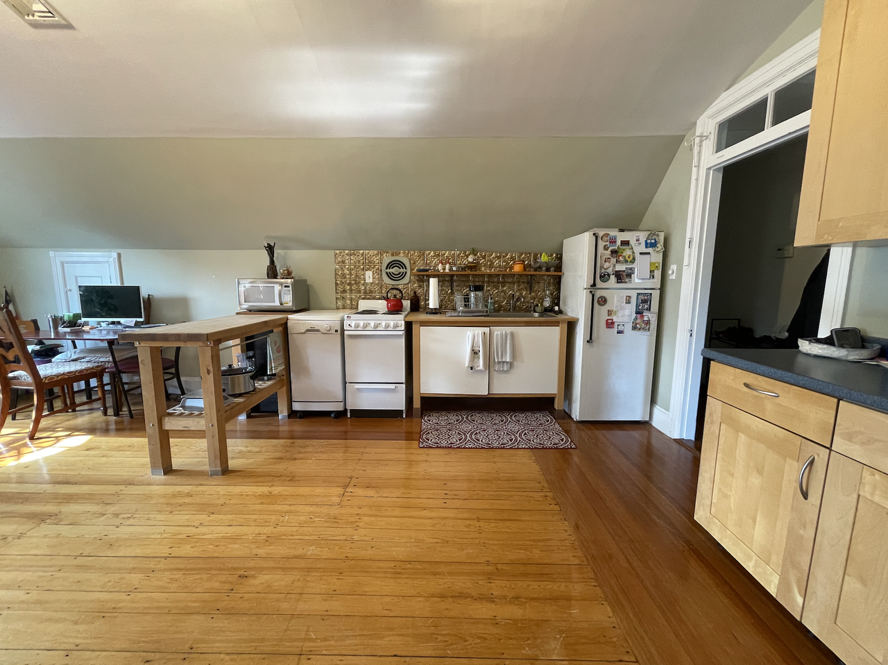 238 Grant Ave 2 - Photo 3 of 8