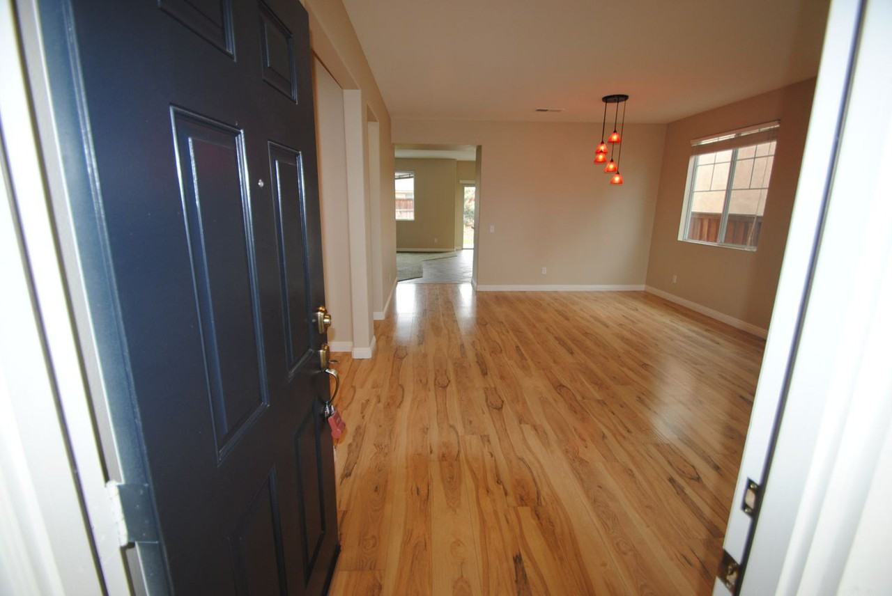 3563 Carlisle St - Photo 3 of 9