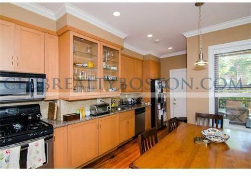 268 River St #2 - Photo 2 of 16