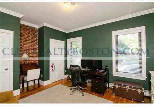 268 River St #2 - Photo 3 of 16