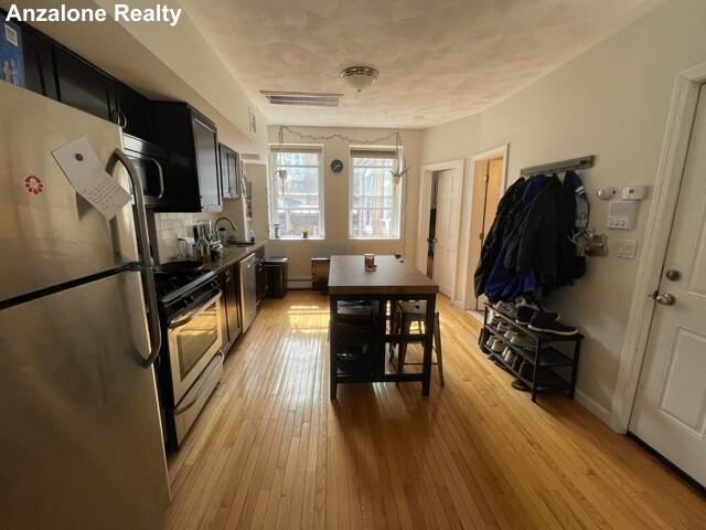 170 Endicott St #4 - Photo 2 of 13