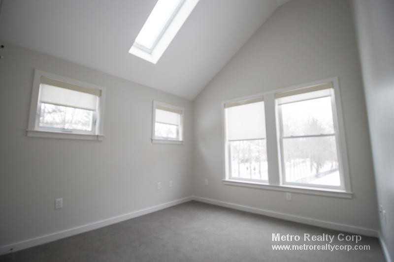 37 Cottage Park Ave - Photo 6 of 15