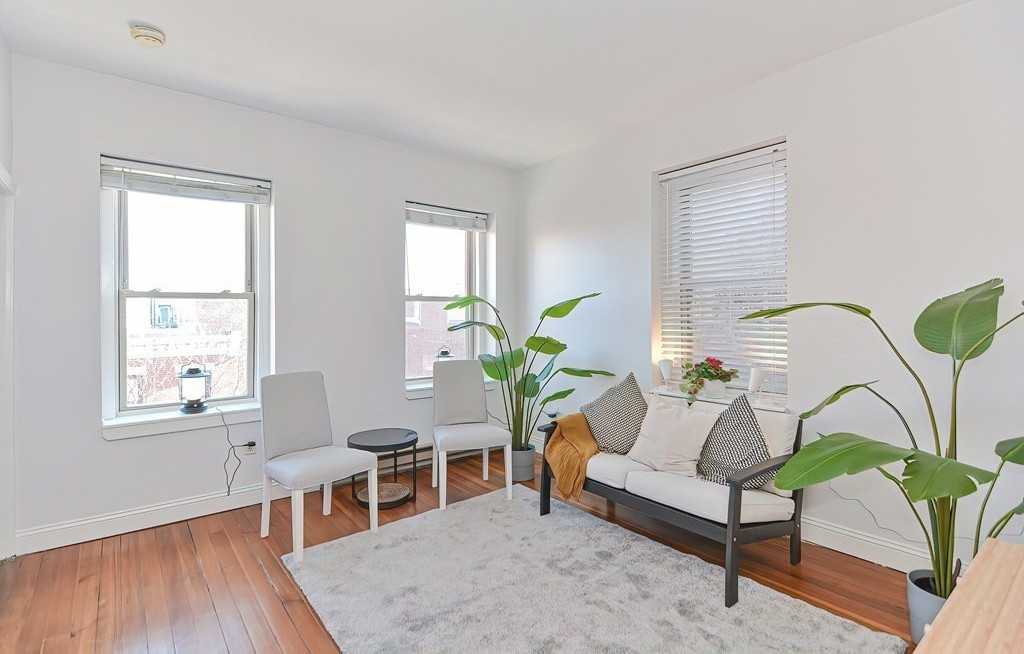 156 Cottage St #7 - Photo 5 of 16