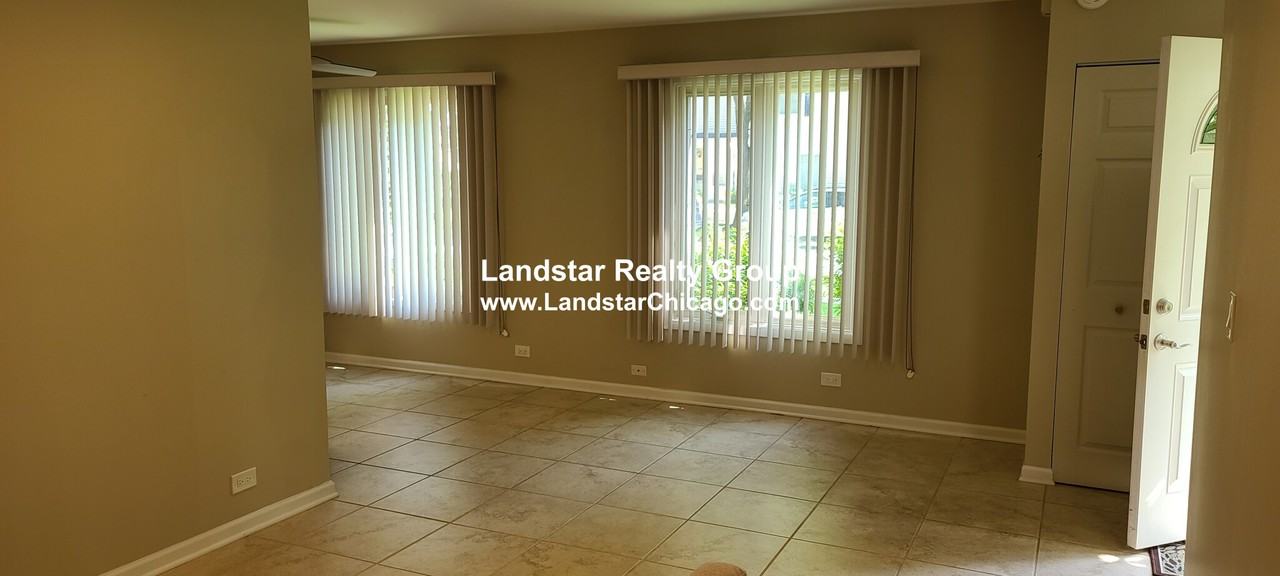 1170 Cove Dr - Photo 3 of 25