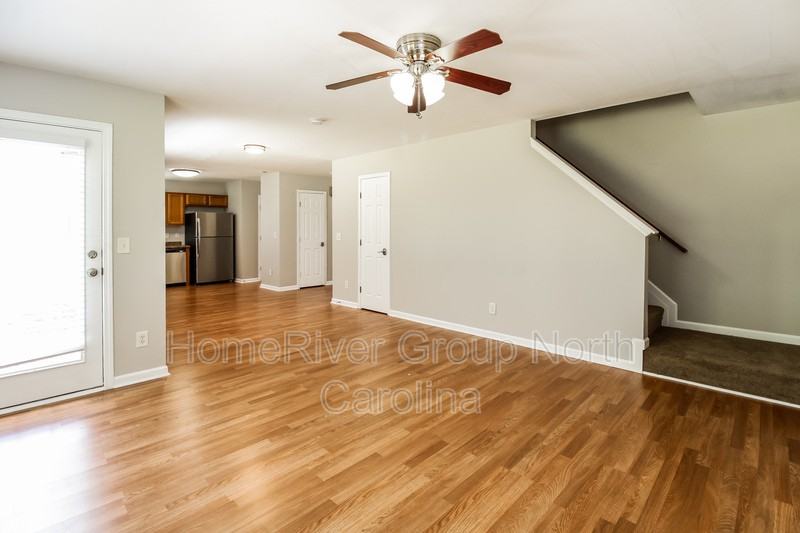 1147 Maple Ridge Dr - Photo 2 of 20