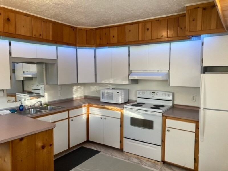 311 Adams St - Photo 3 of 8