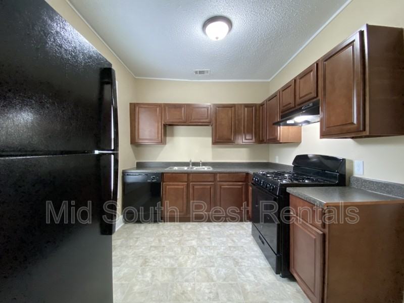 3315 Maryland Ave - Photo 3 of 8