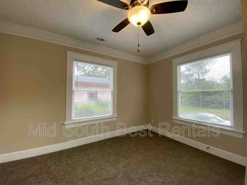 3315 Maryland Ave - Photo 4 of 8