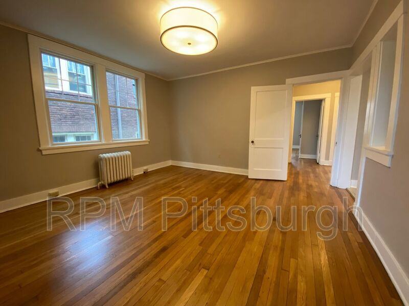 5513 Bryant St - Photo 3 of 14