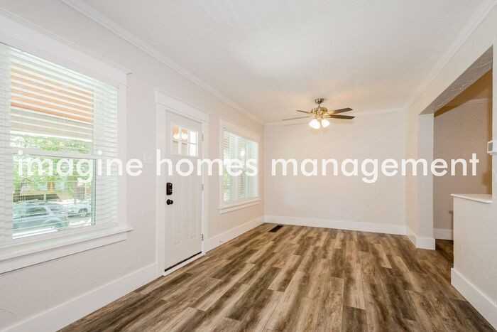 6225 Marmaduke Ave - Photo 3 of 18