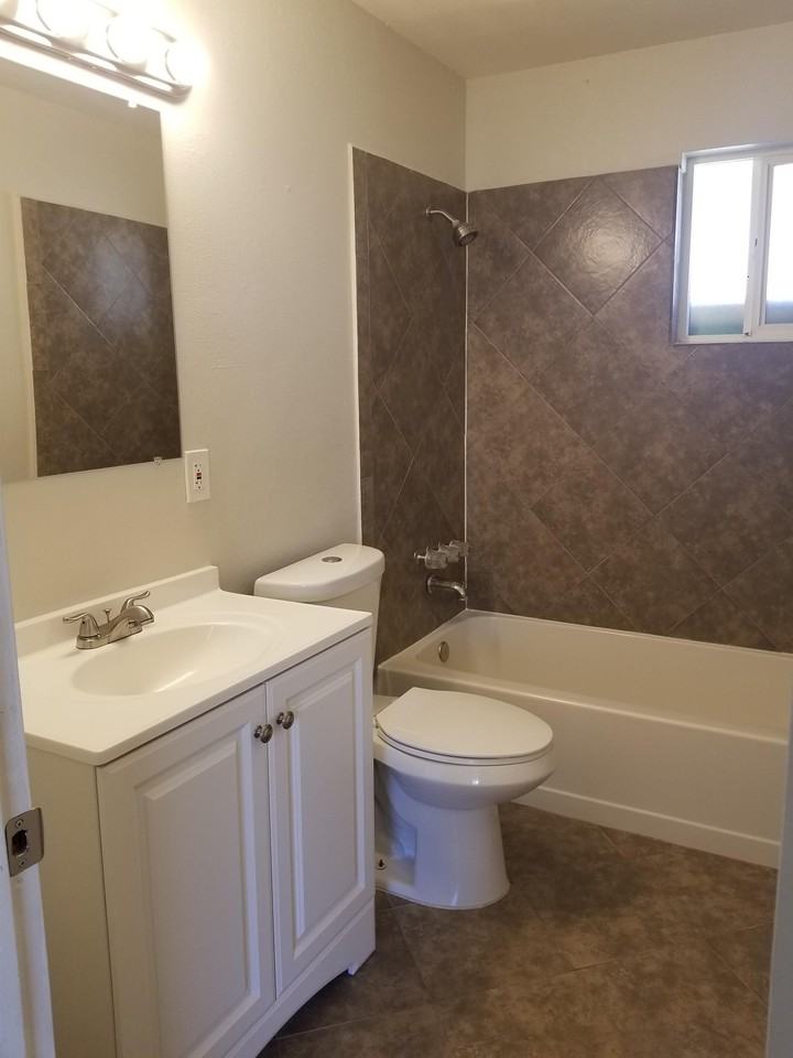 2019 W Turney Ave #3 - Photo 6 of 11