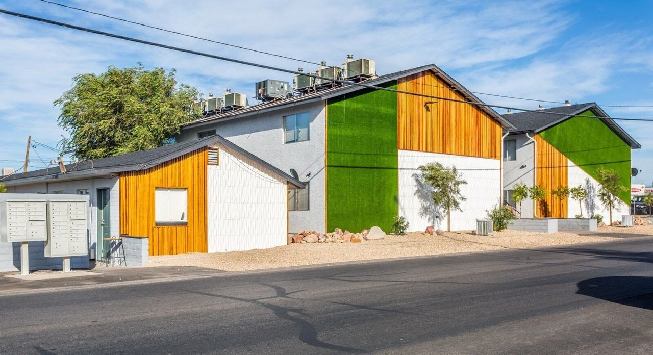 1644 Athol Ave #5 - Photo 3 of 5