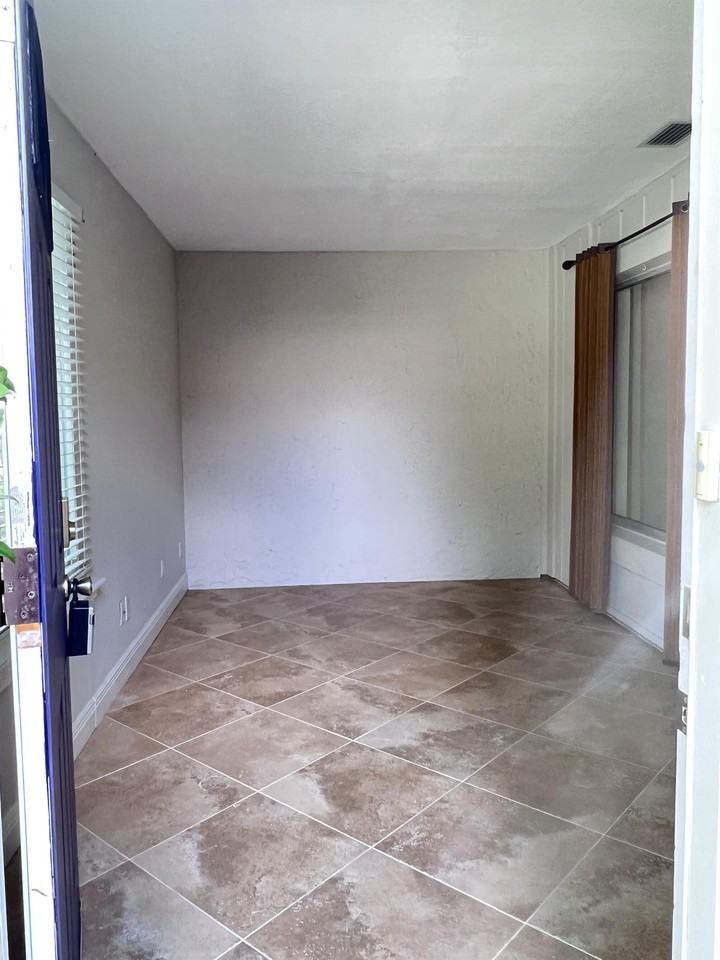 10113 Donhill Ct #1 - Photo 2 of 26