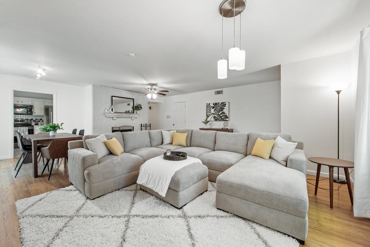 10918 Listi Dr - Photo 2 of 18
