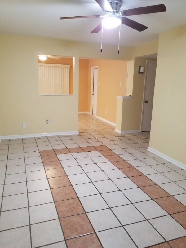 1701 Nantucket Dr - Photo 3 of 20