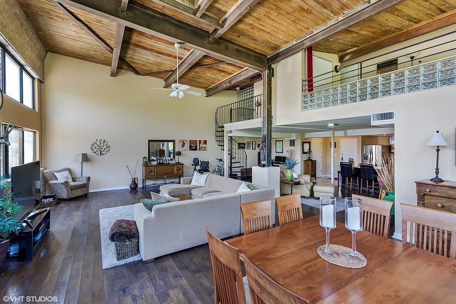 925 Green Bay Rd - Photo 2 of 20