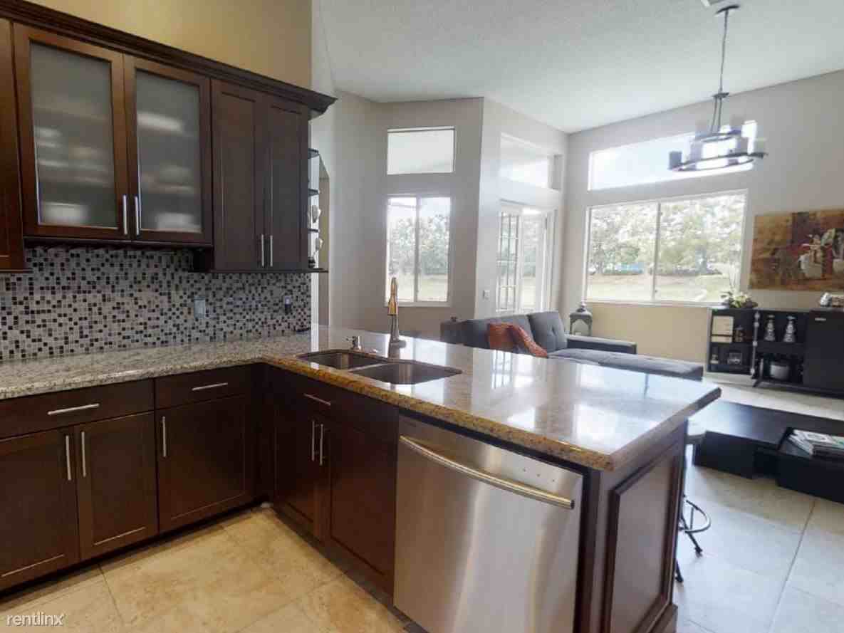 849 Crestview Cir - Photo 2 of 8