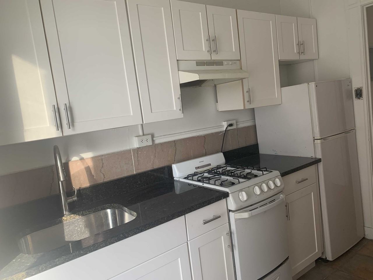 Westland Ave - Photo 2 of 15