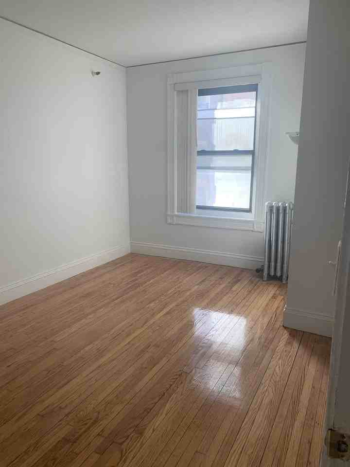 Westland Ave - Photo 3 of 15