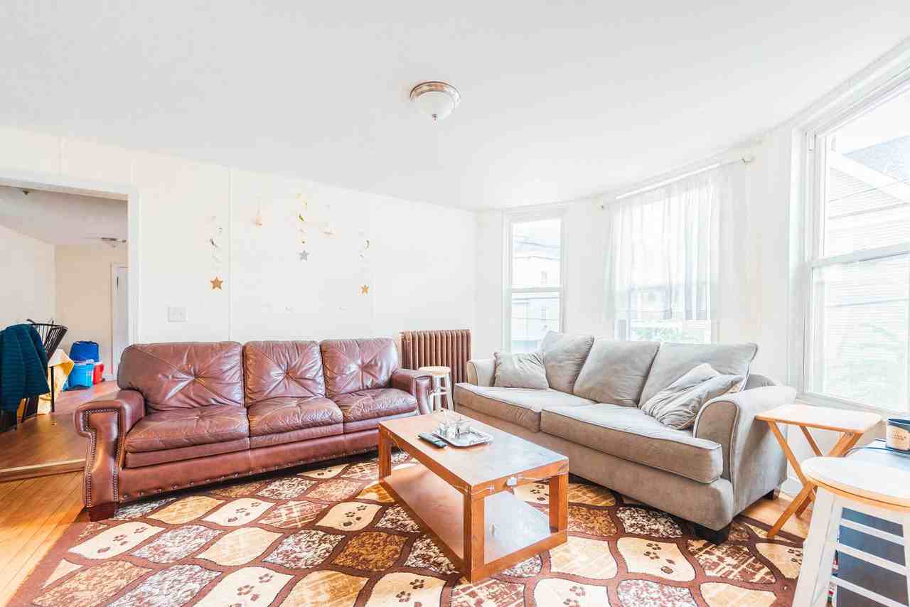 Meridian St - Photo 2 of 23