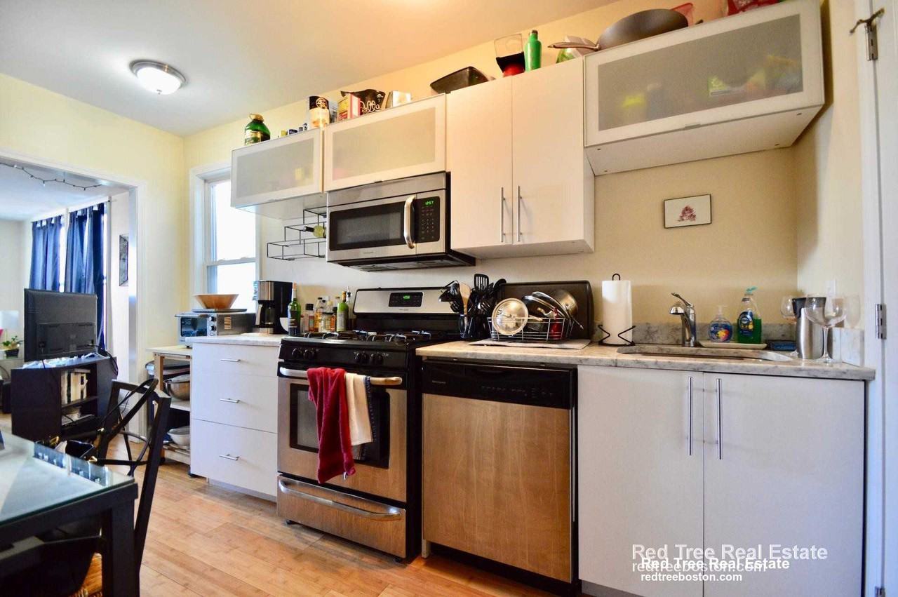 Orleans St - Photo 5 of 22