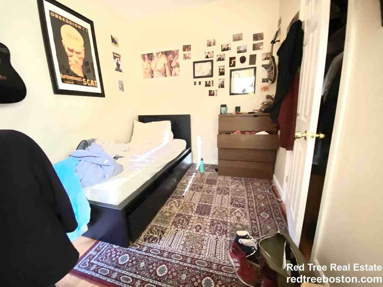 Paris St - Photo 3 of 21