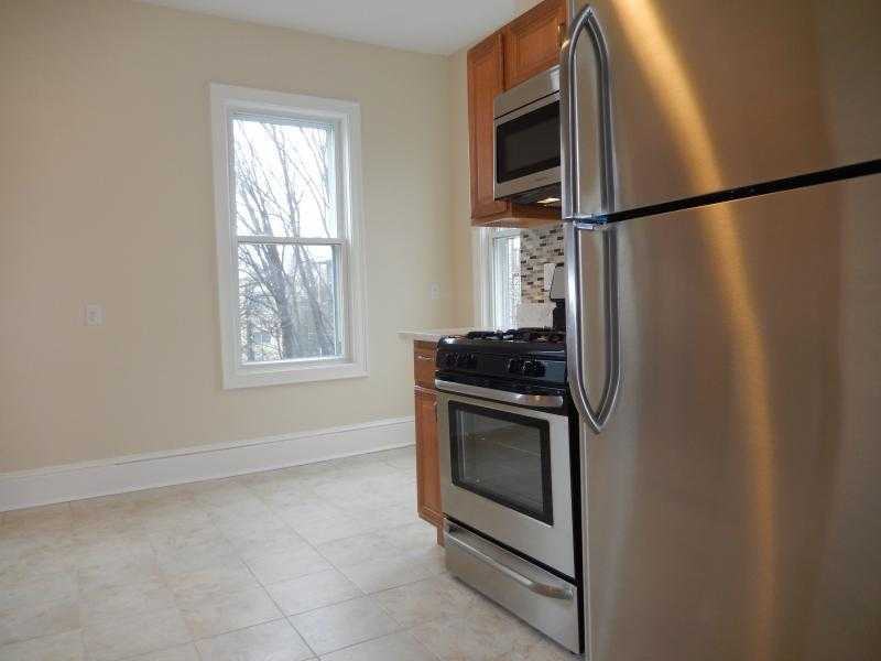 Paris St - Photo 7 of 21