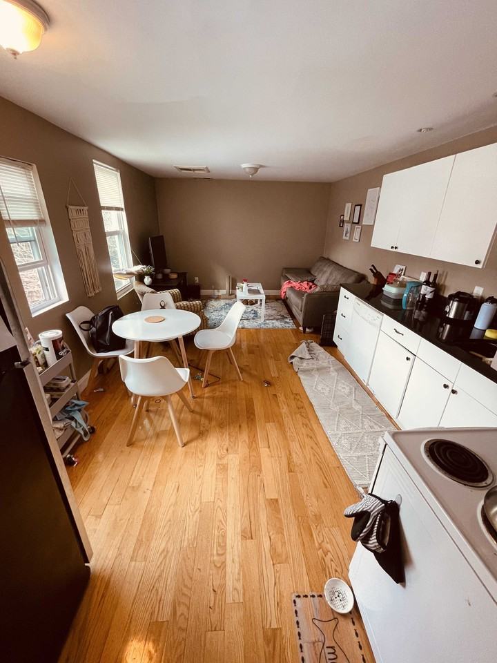 Monmouth St - Photo 2 of 19