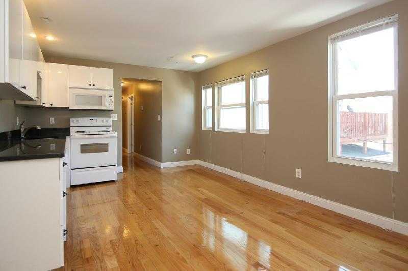 Monmouth St - Photo 6 of 19