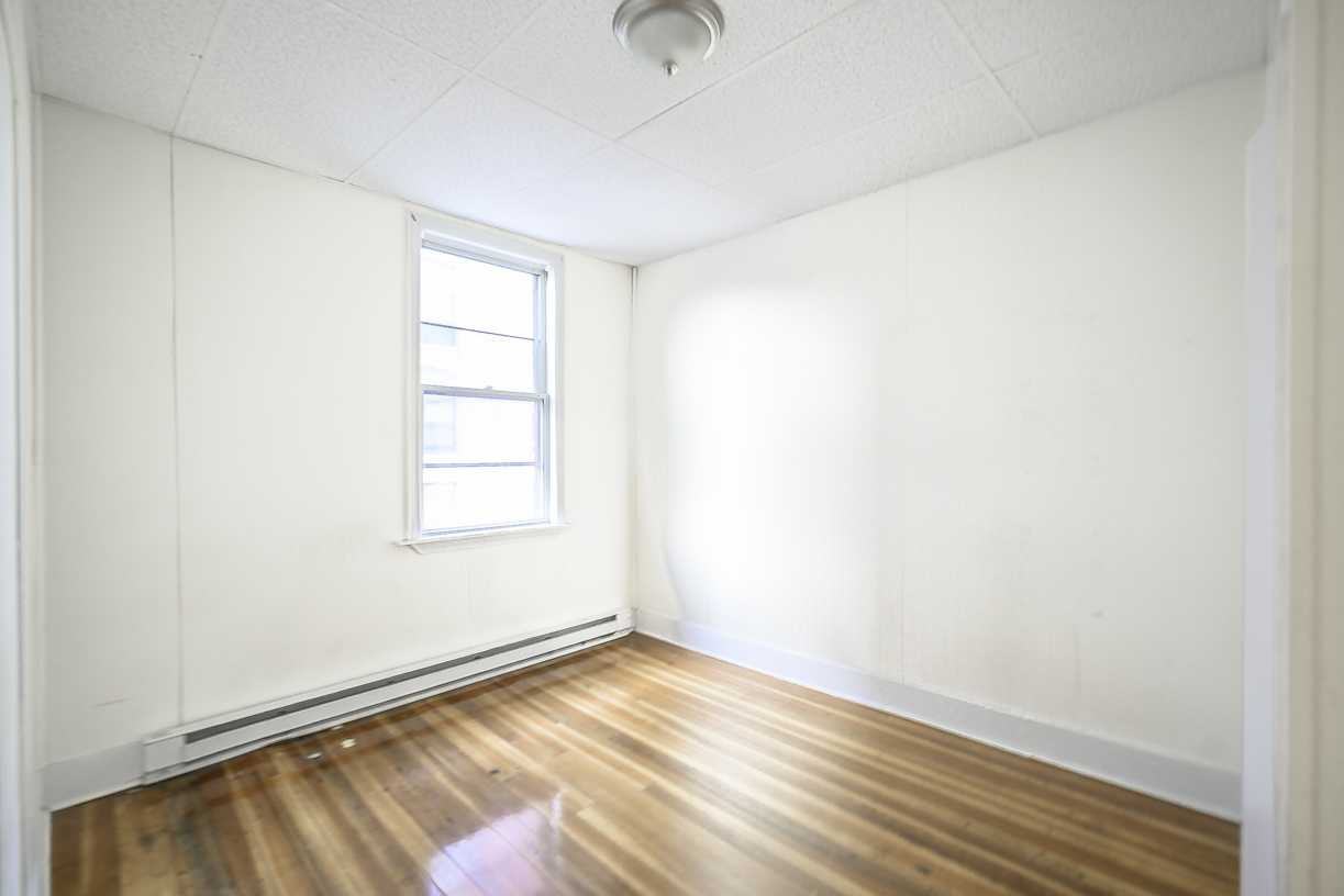 Orleans St - Photo 5 of 15