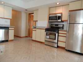 featured image of Leyden St