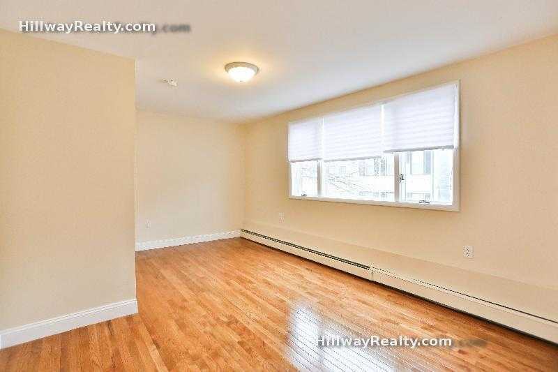 Meridian St - Photo 5 of 14