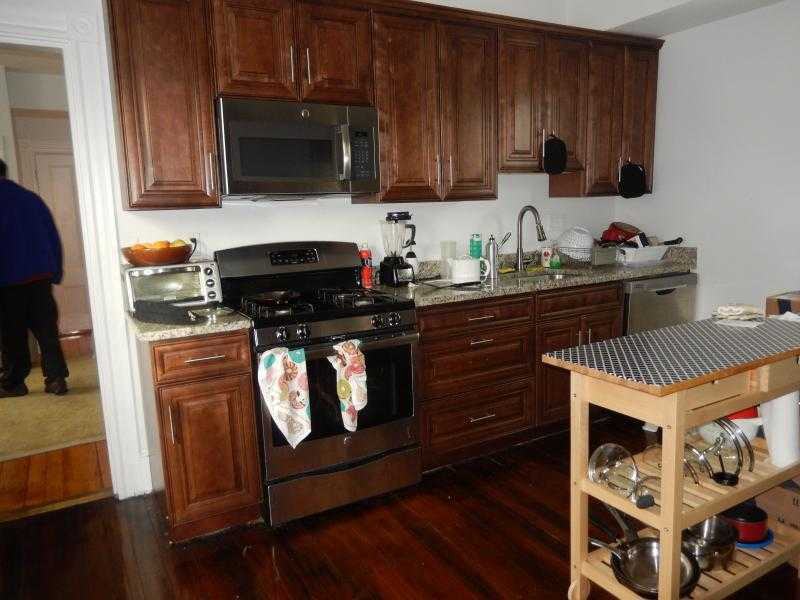 Custer St - Photo 2 of 13