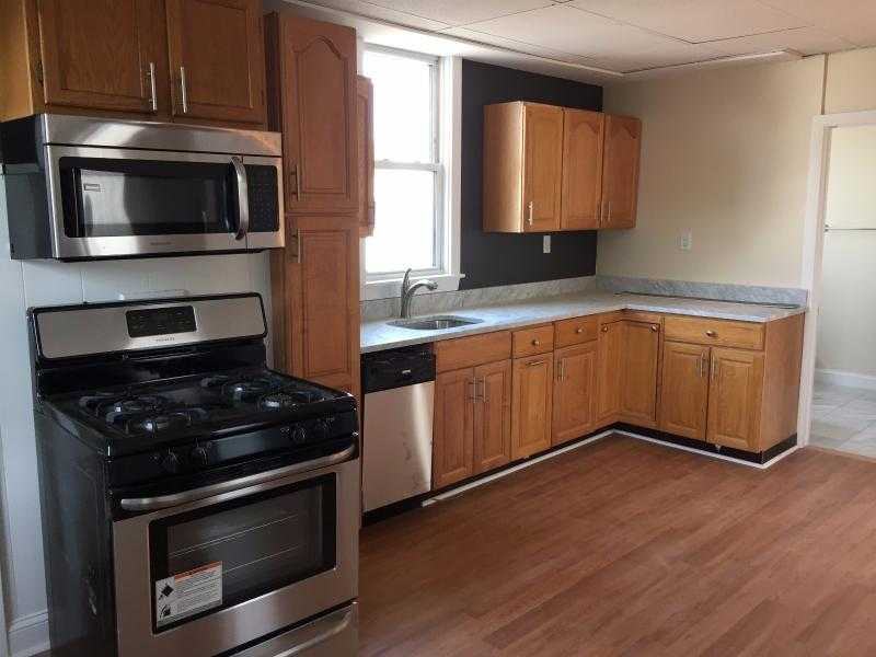 Maverick St - Photo 2 of 14