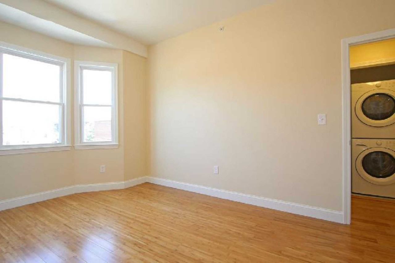 Princeton St - Photo 4 of 10