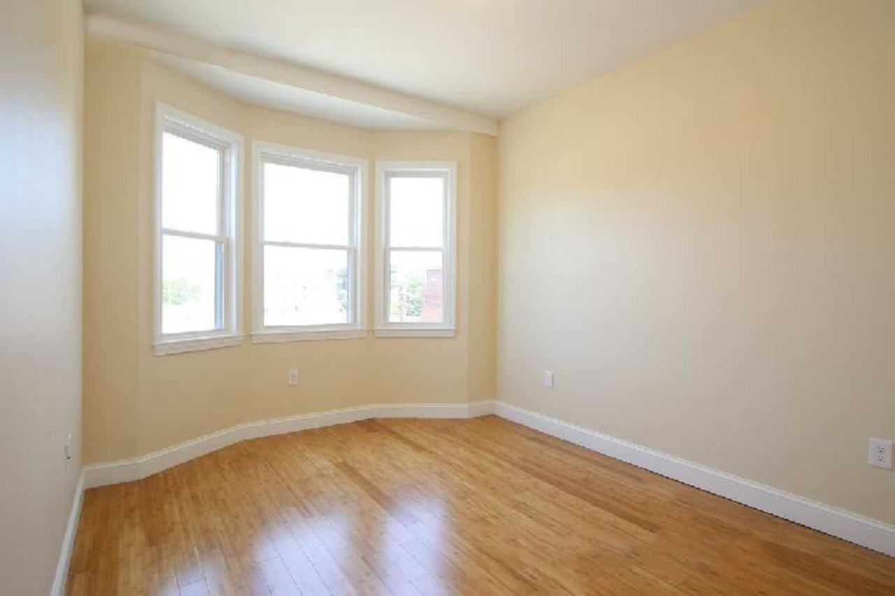 Princeton St - Photo 4 of 10