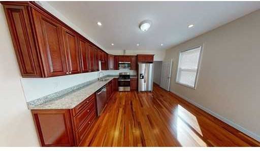 Amory St - Photo 4 of 30