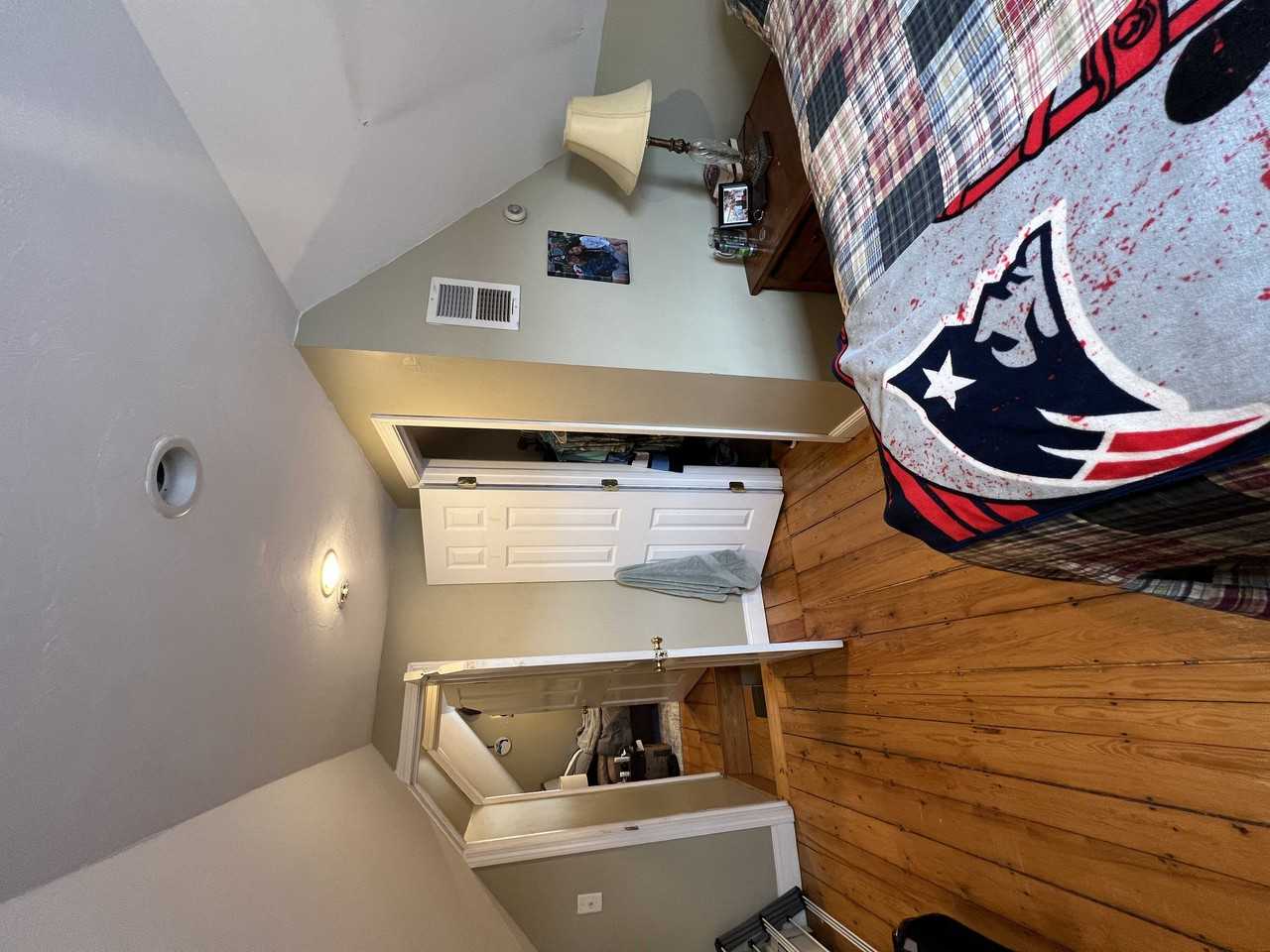 Somerville Ave - Photo 5 of 39